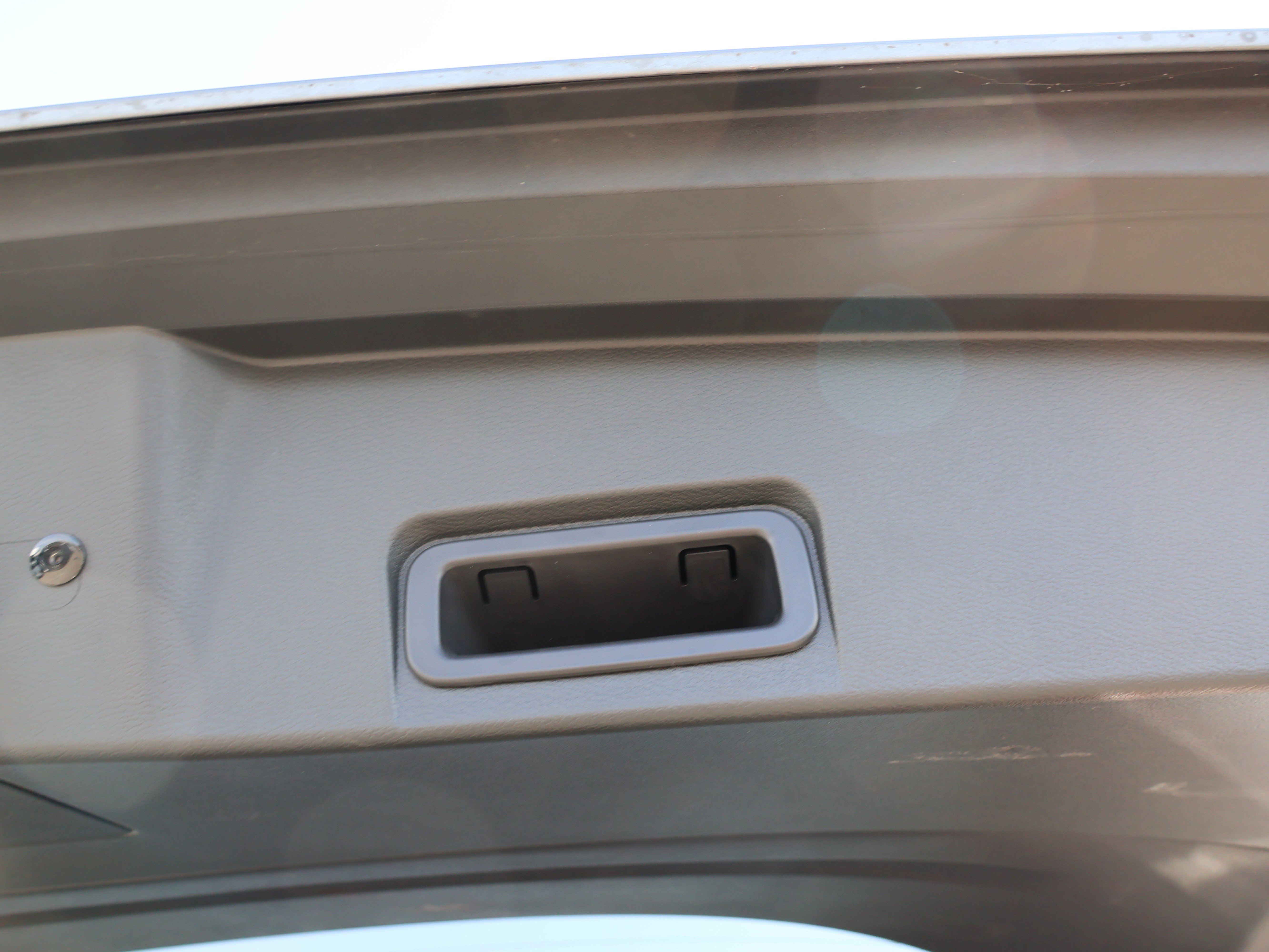 Used 2025 Nissan Rogue SL w/ Tech Package AWD/4WD image 17