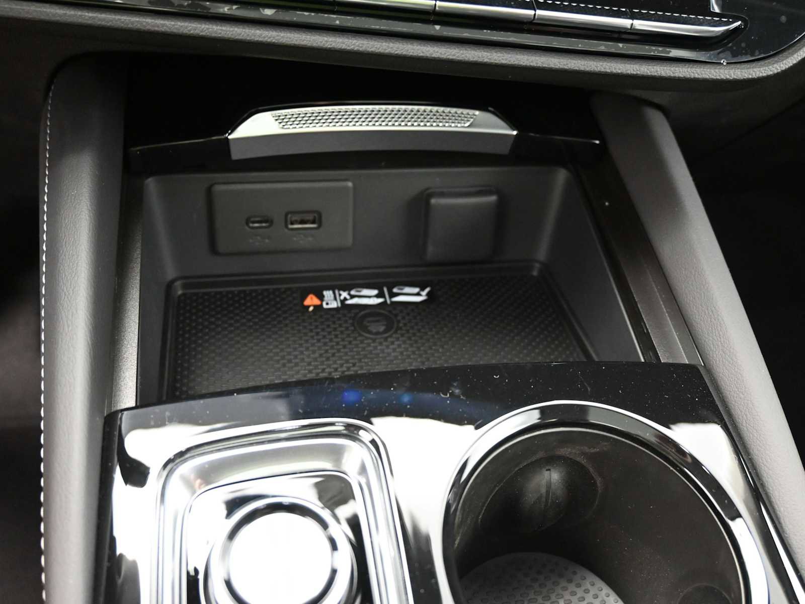 New 2025 Buick Envision Sport Touring image 22