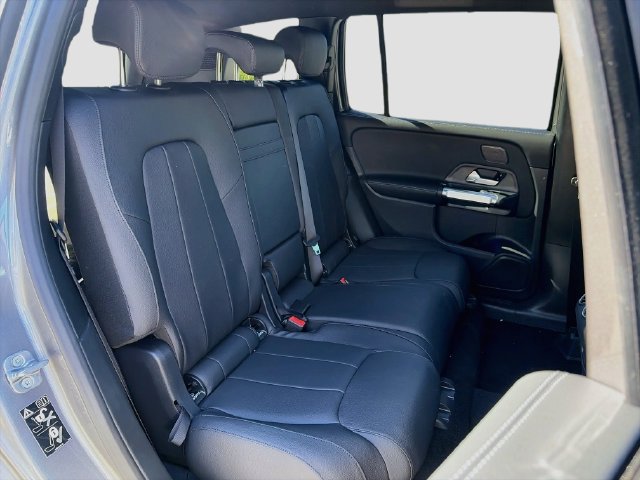 New 2026 Mercedes-Benz GLB 250 4MATIC image 26