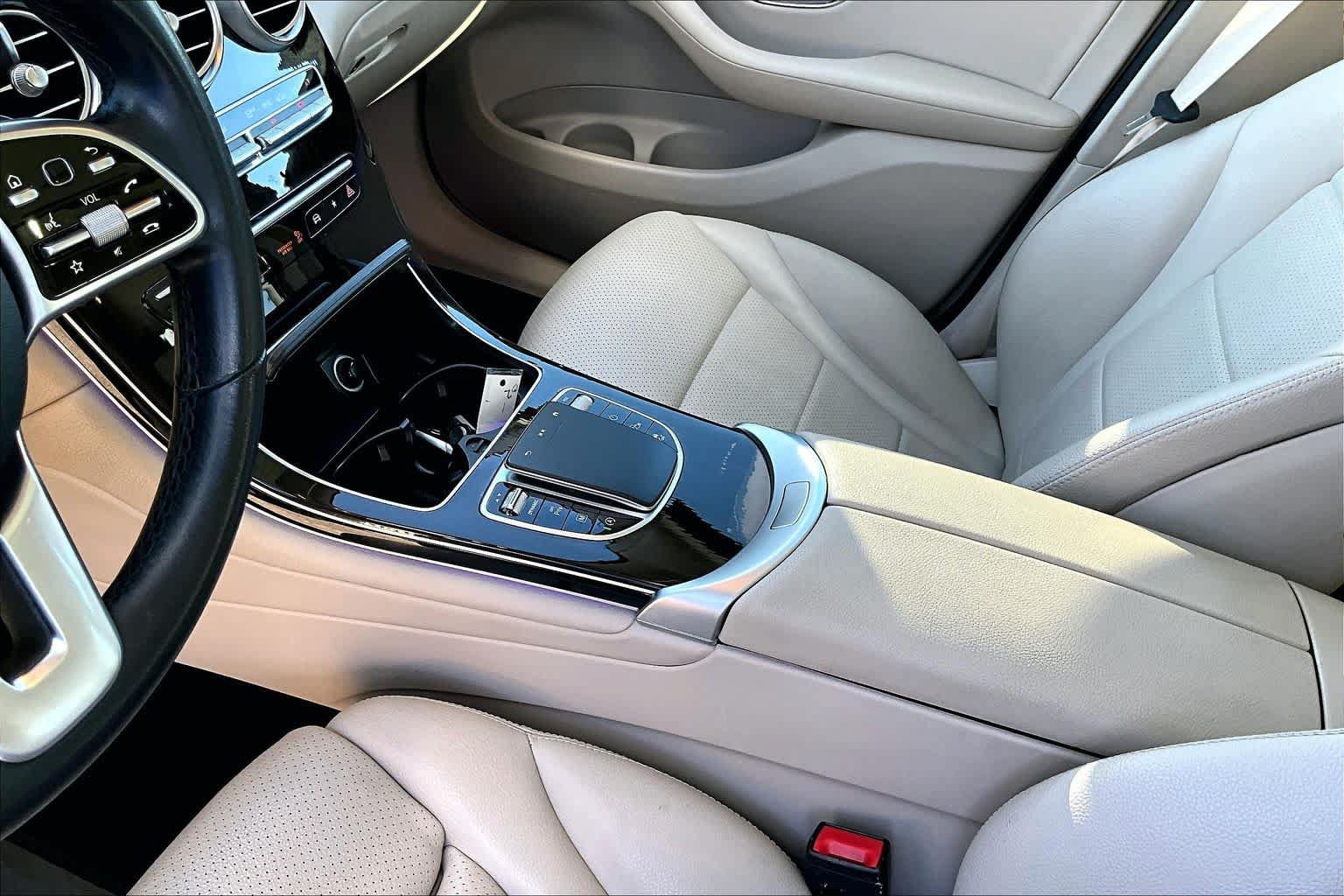Used 2021 Mercedes-Benz GLC 300 image 19