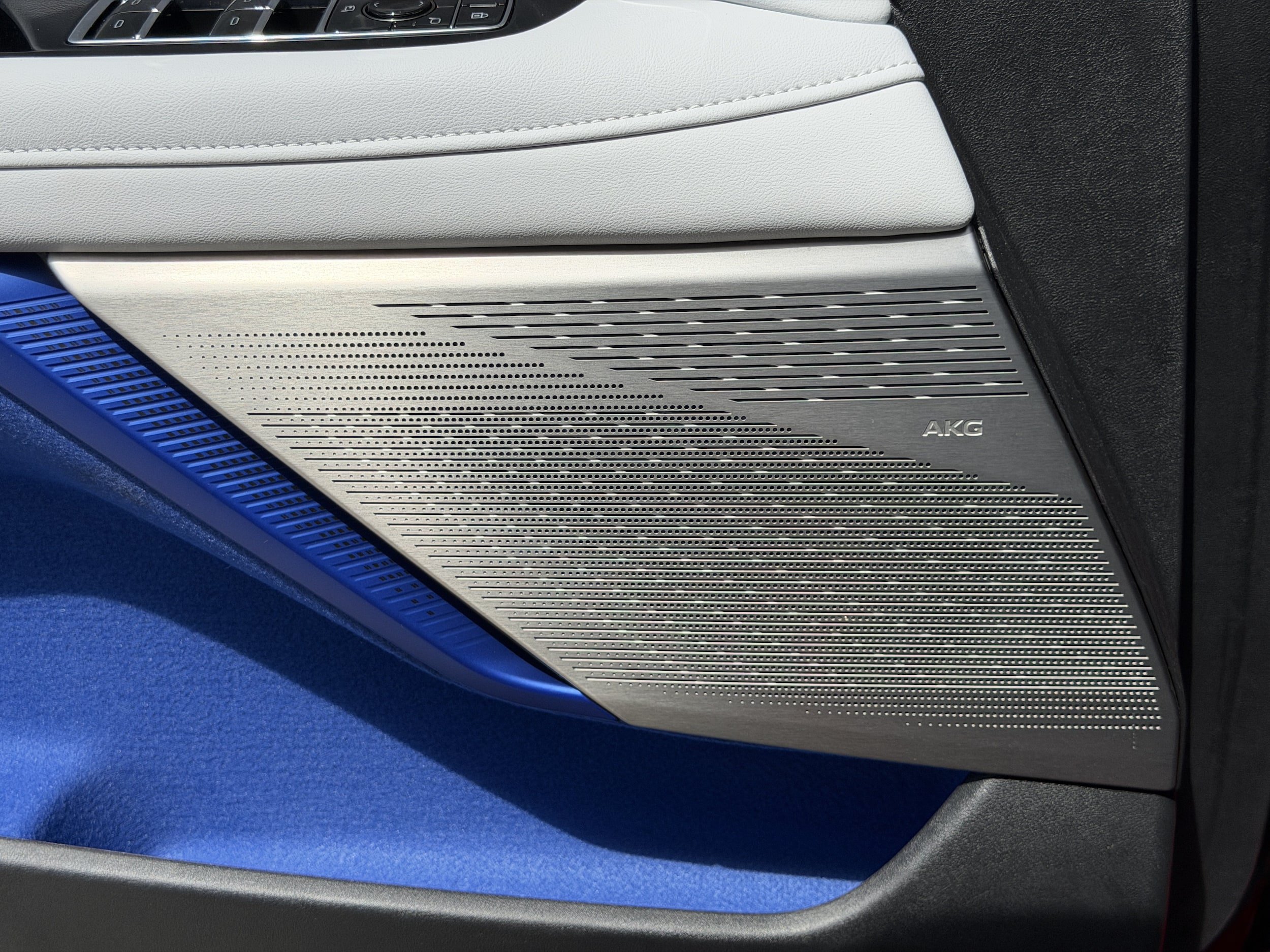 New 2026 Cadillac Optiq Luxury 1 RWD image 19