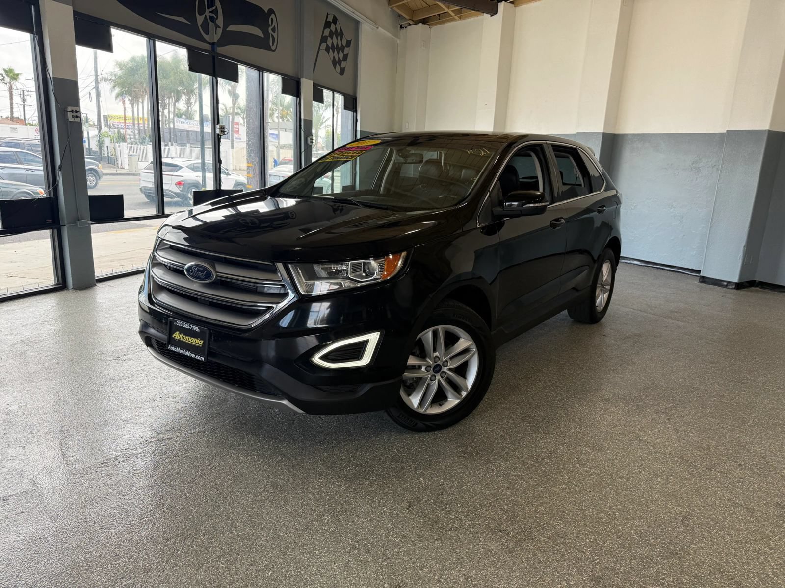 Used 2017 Ford Edge SEL w/ Equipment Group 201A FWD image 3