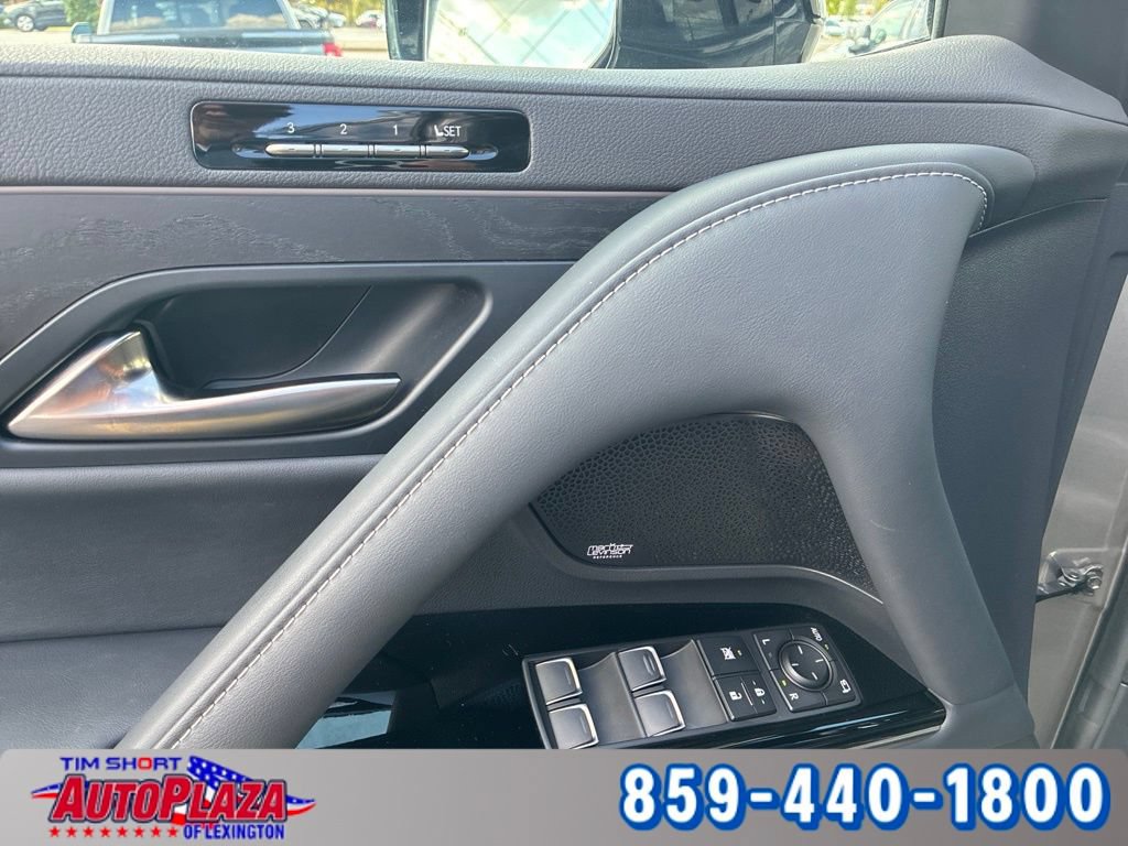 Used 2023 Lexus LX 600 4WD w/ Appearance Package image 34