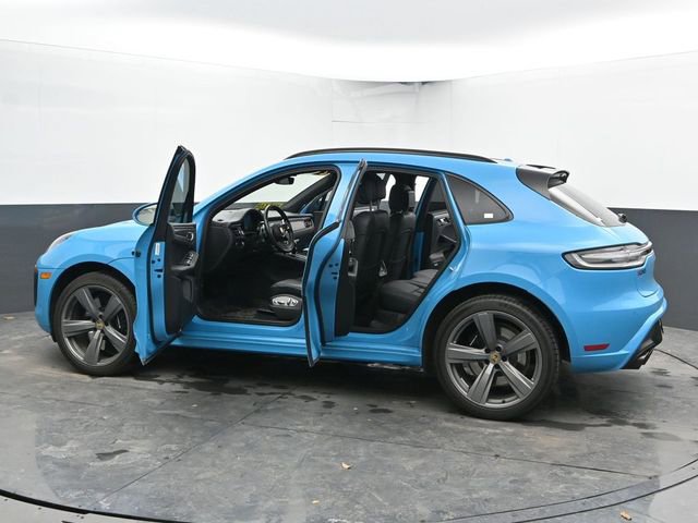 Used 2023 Porsche Macan GTS image 54