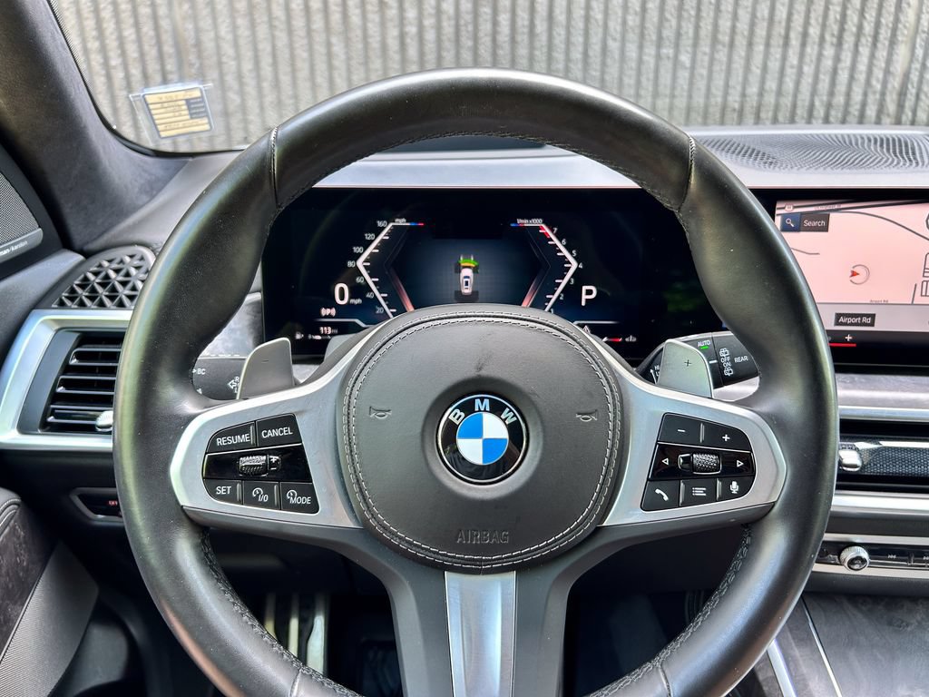 Used 2023 BMW X7 xDrive40i w/ M Sport Package AWD/4WD image 32