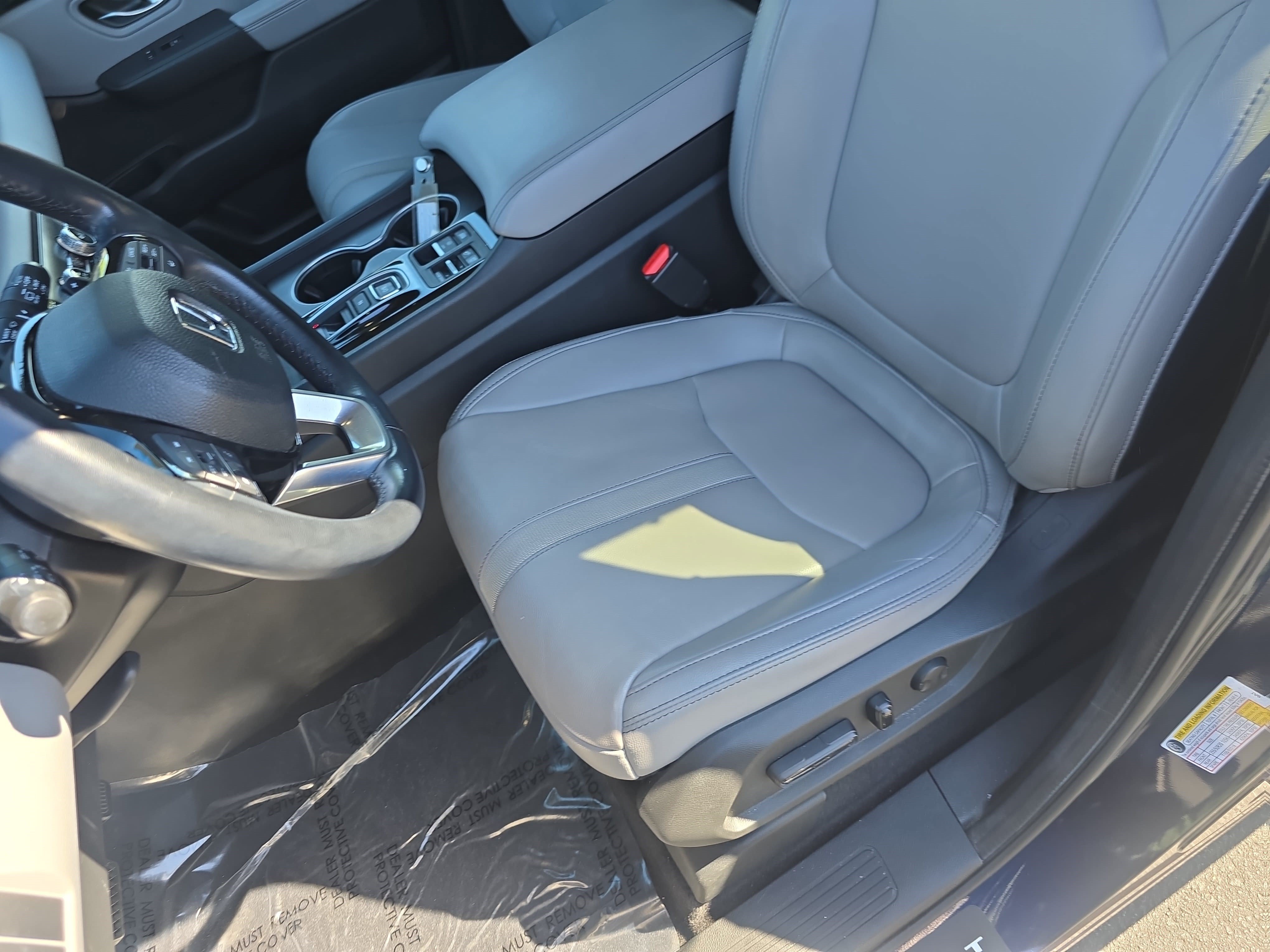 Certified 2024 Honda Pilot Touring image 16