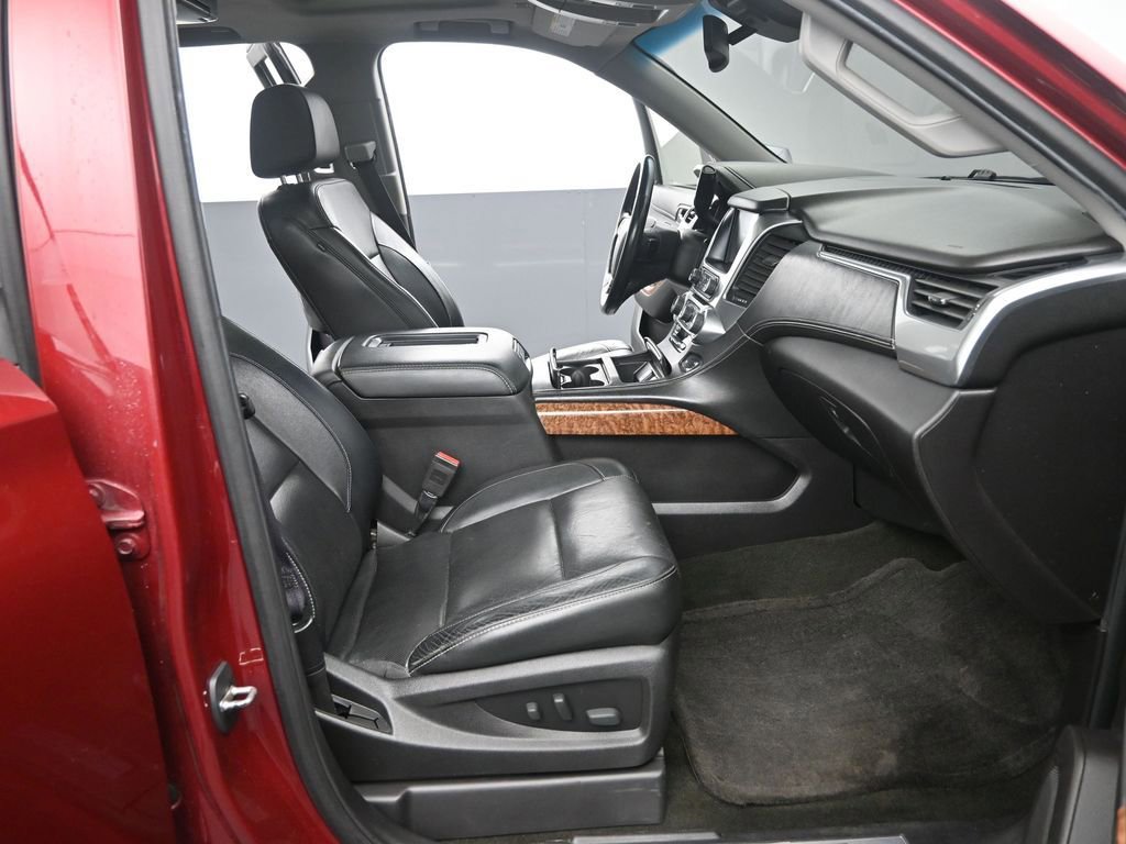 Used 2017 Chevrolet Suburban Premier image 20
