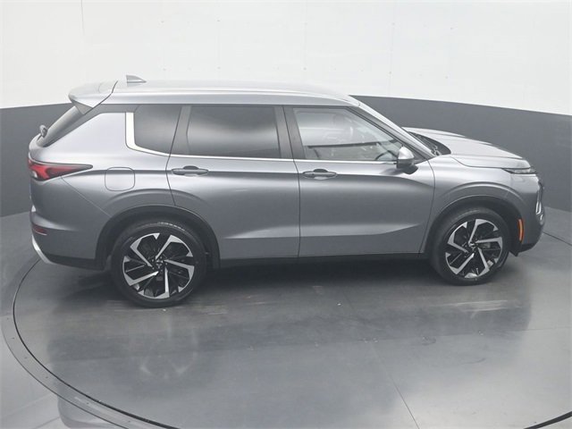 Used 2024 Mitsubishi Outlander SE image 26