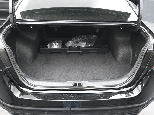 Used 2024 Nissan Altima 2.5 SR w/ SR Premium Package image 31