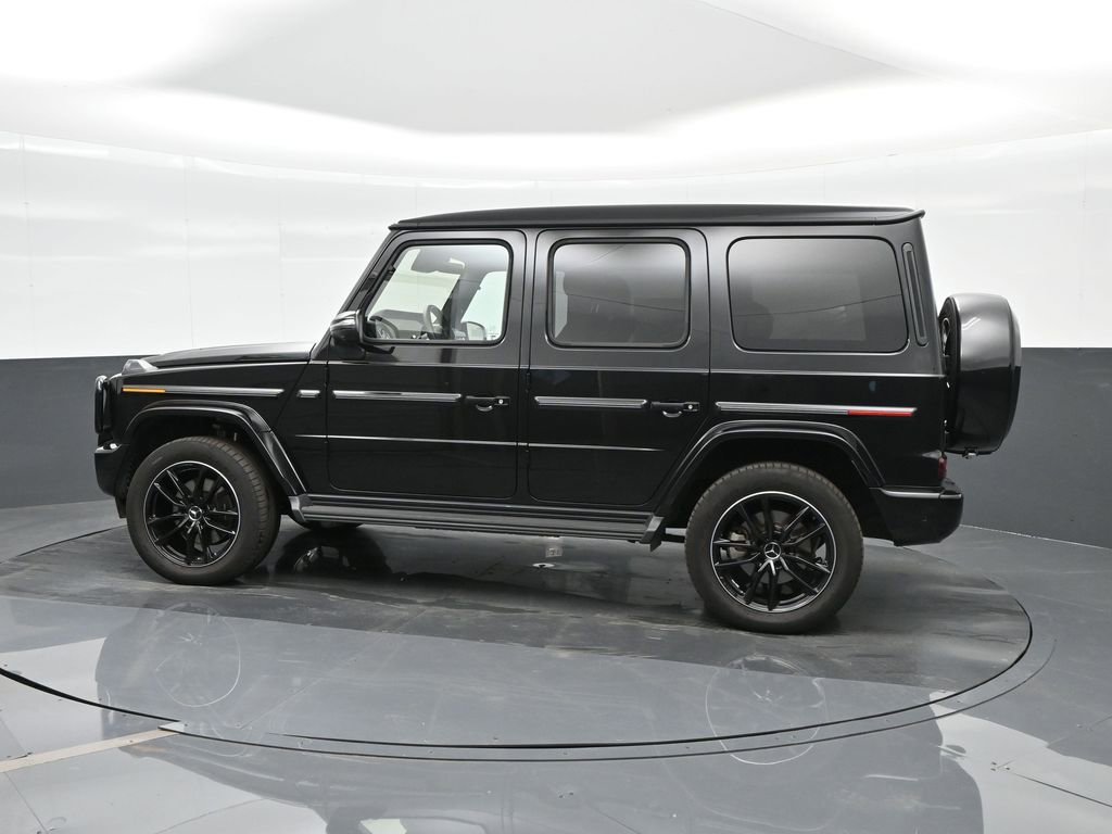 Used 2025 Mercedes-Benz G 550 image 2