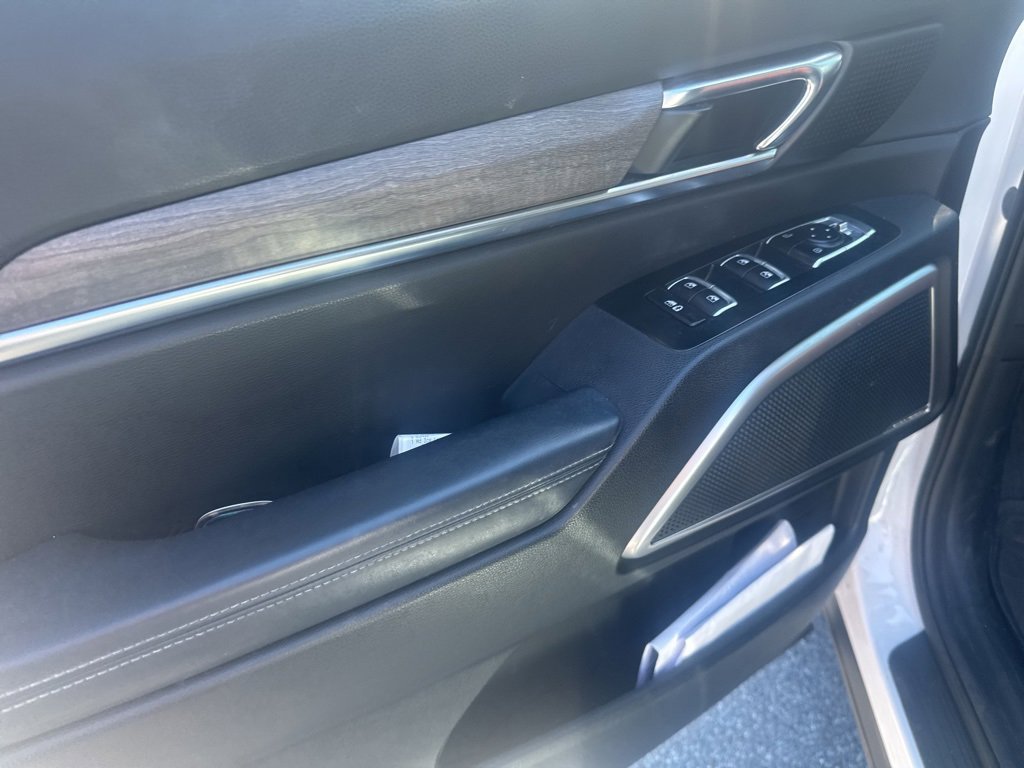 Used 2022 Kia Telluride EX w/ EX Premium Package image 16