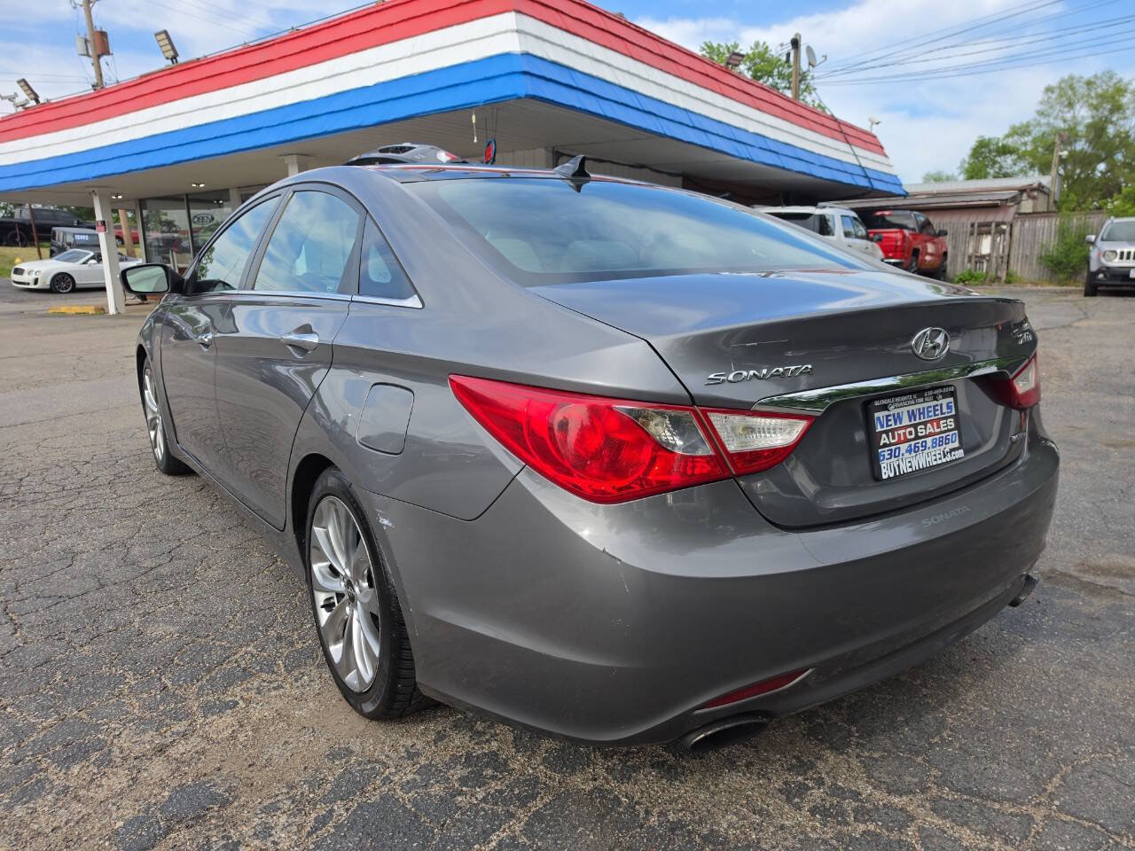 Used 2012 Hyundai Sonata Limited FWD image 17