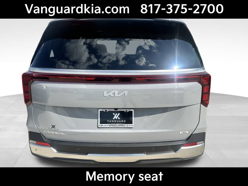 New 2026 Kia Carnival SX image 3