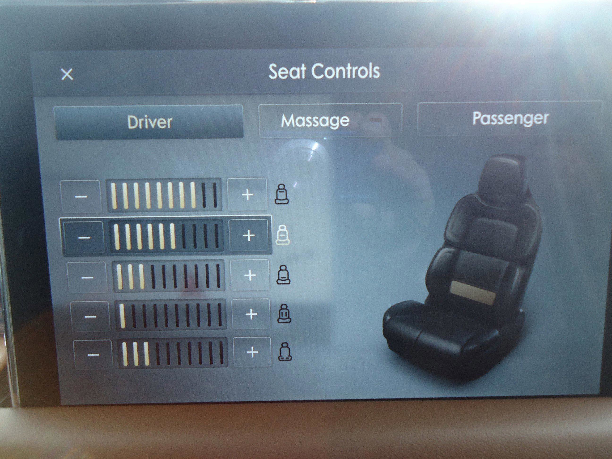 Used 2024 Lincoln Aviator Reserve w/ Equipment Group 201A image 18