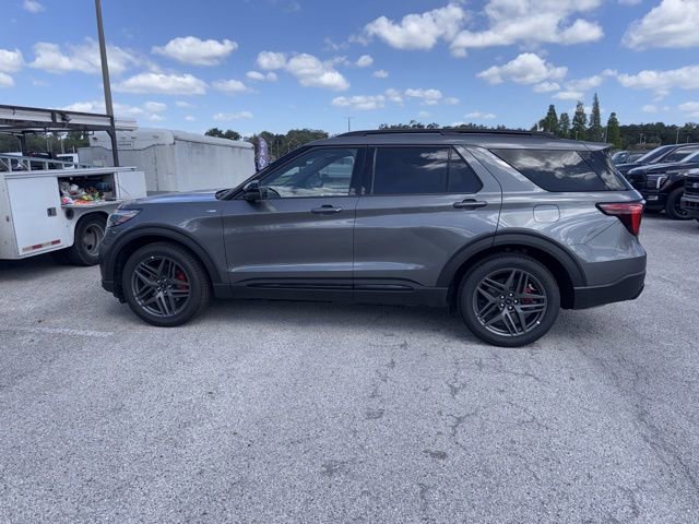 Used 2026 Ford Explorer ST-Line w/ ST-Line Street Pack RWD image 8