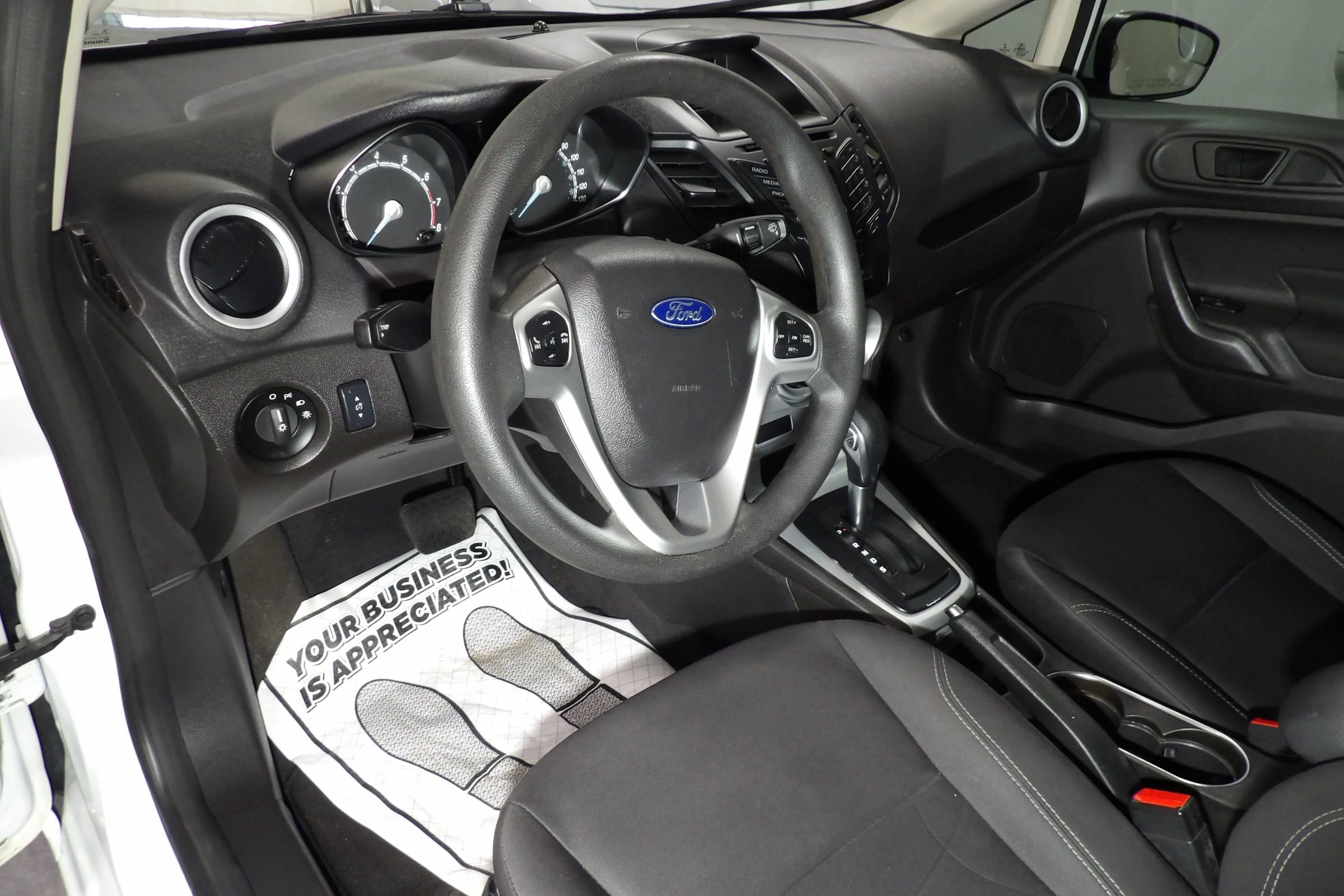 Used 2019 Ford Fiesta SE FWD image 8