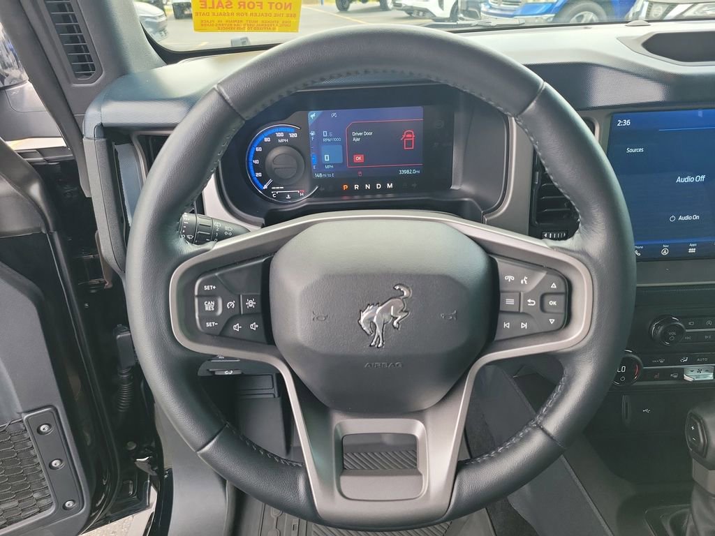 Used 2023 Ford Bronco Outer Banks AWD/4WD image 18