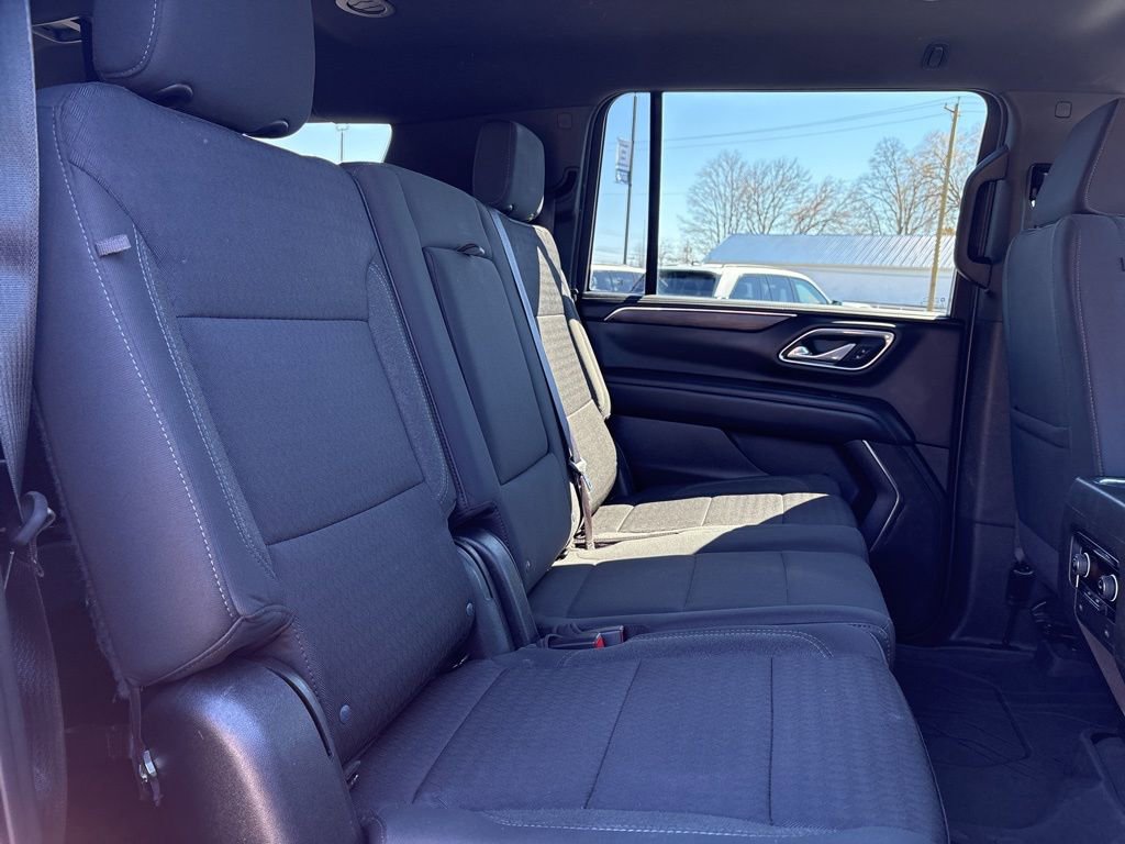 Used 2023 Chevrolet Suburban LS image 19