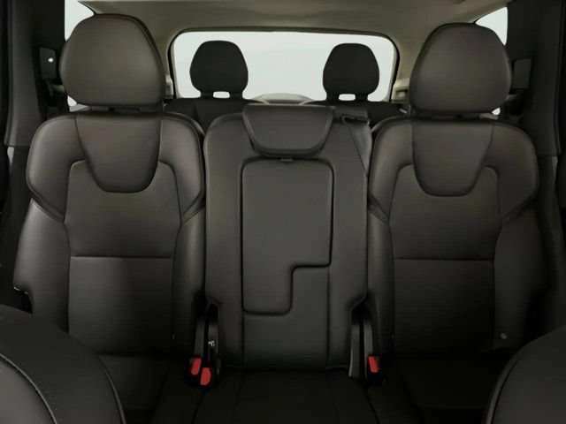 Used 2025 Volvo XC90 B5 Core AWD/4WD image 52