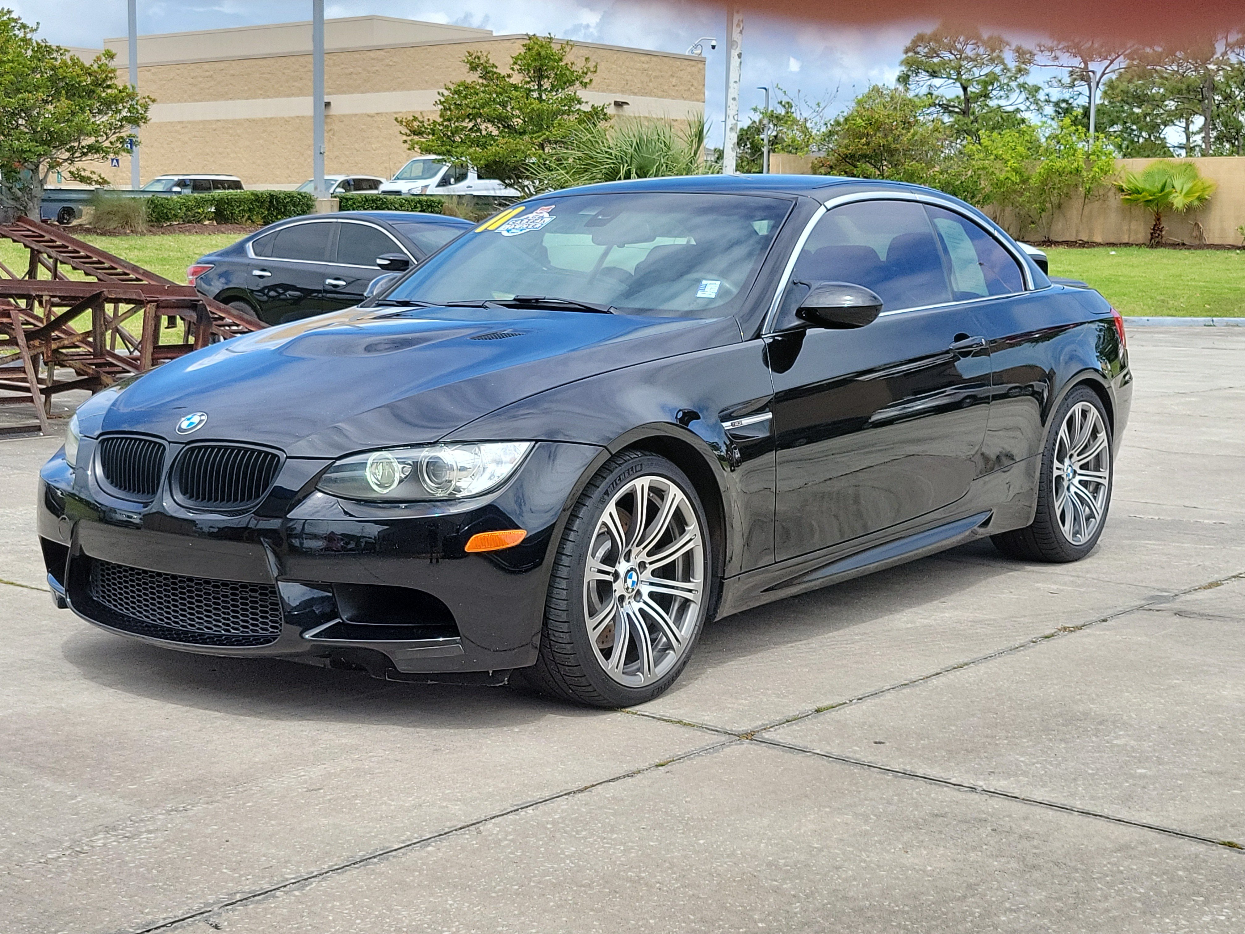 Used 2011 BMW M3 Convertible RWD image 2