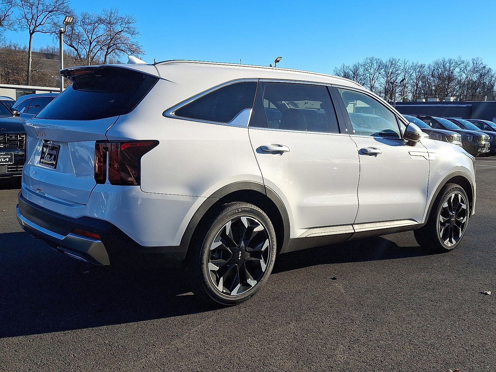 New 2025 Kia Sorento EX w/ Panoramic Sunroof Package image 4
