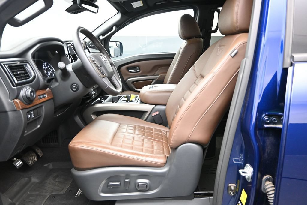 Used 2024 Nissan Titan Platinum Reserve w/ Moonroof Package AWD/4WD image 22
