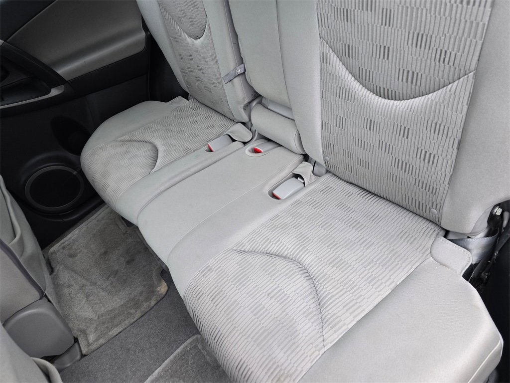 Used 2012 Toyota RAV4 FWD image 19