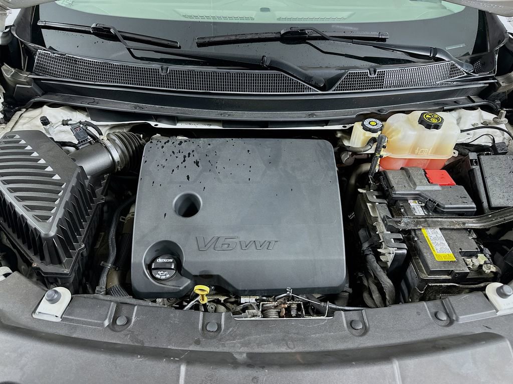 Used 2019 Chevrolet Traverse LT w/ LT Premium Package image 32