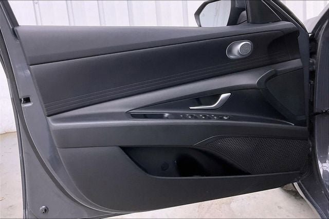Certified 2023 Hyundai Elantra SEL image 20