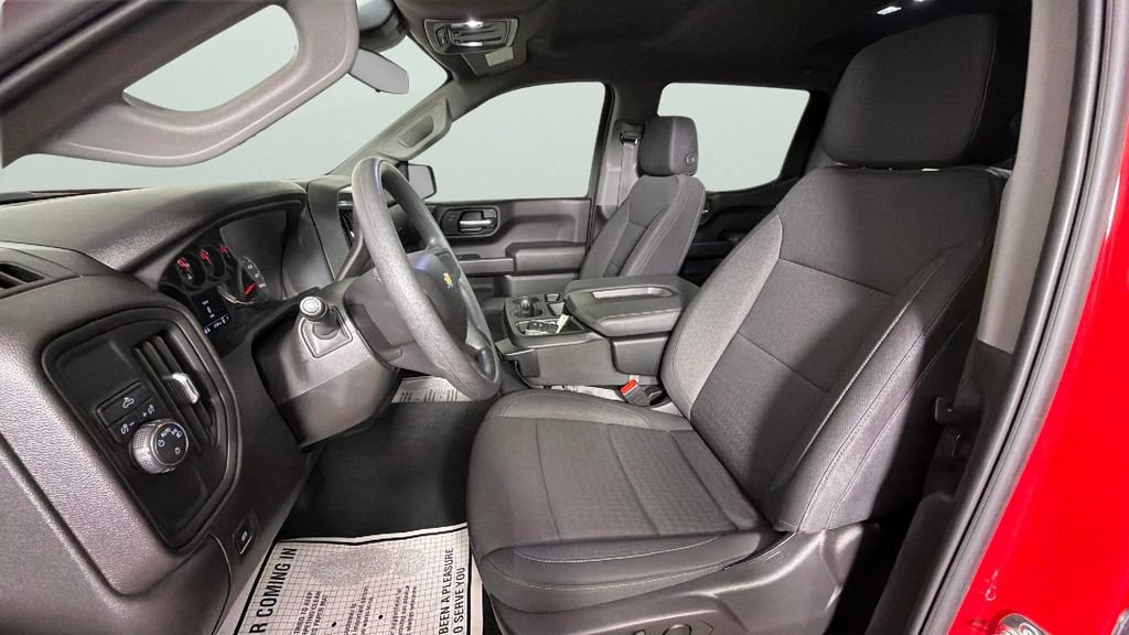 Certified 2025 Chevrolet Silverado 1500 Custom RWD image 17