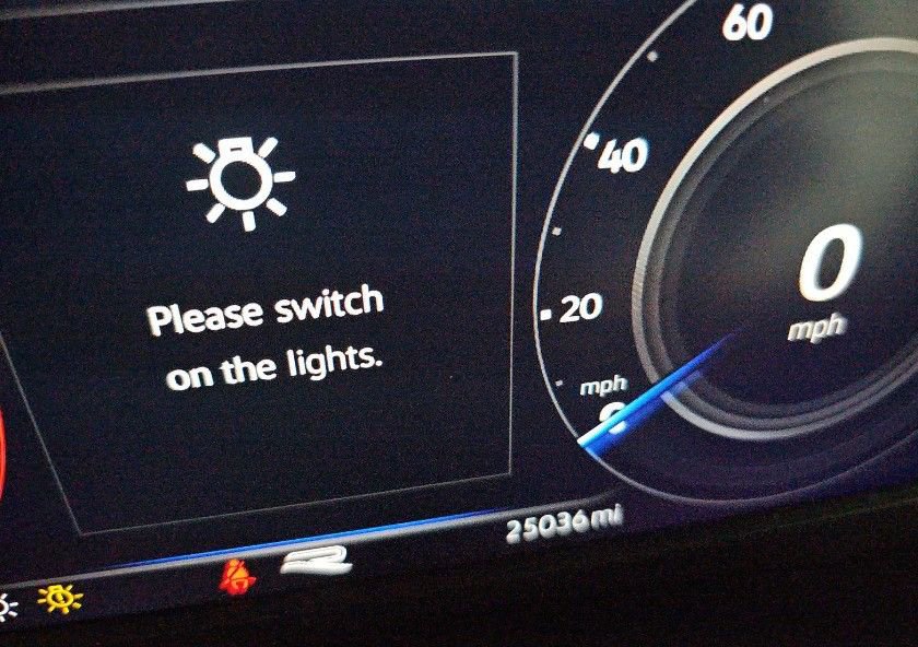 Used 2022 Volkswagen Atlas SEL R-Line image 8