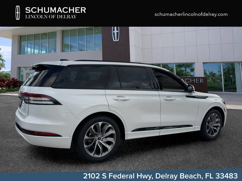 New 2026 Lincoln Aviator 2WD w/ Jet Appearance Package image 7