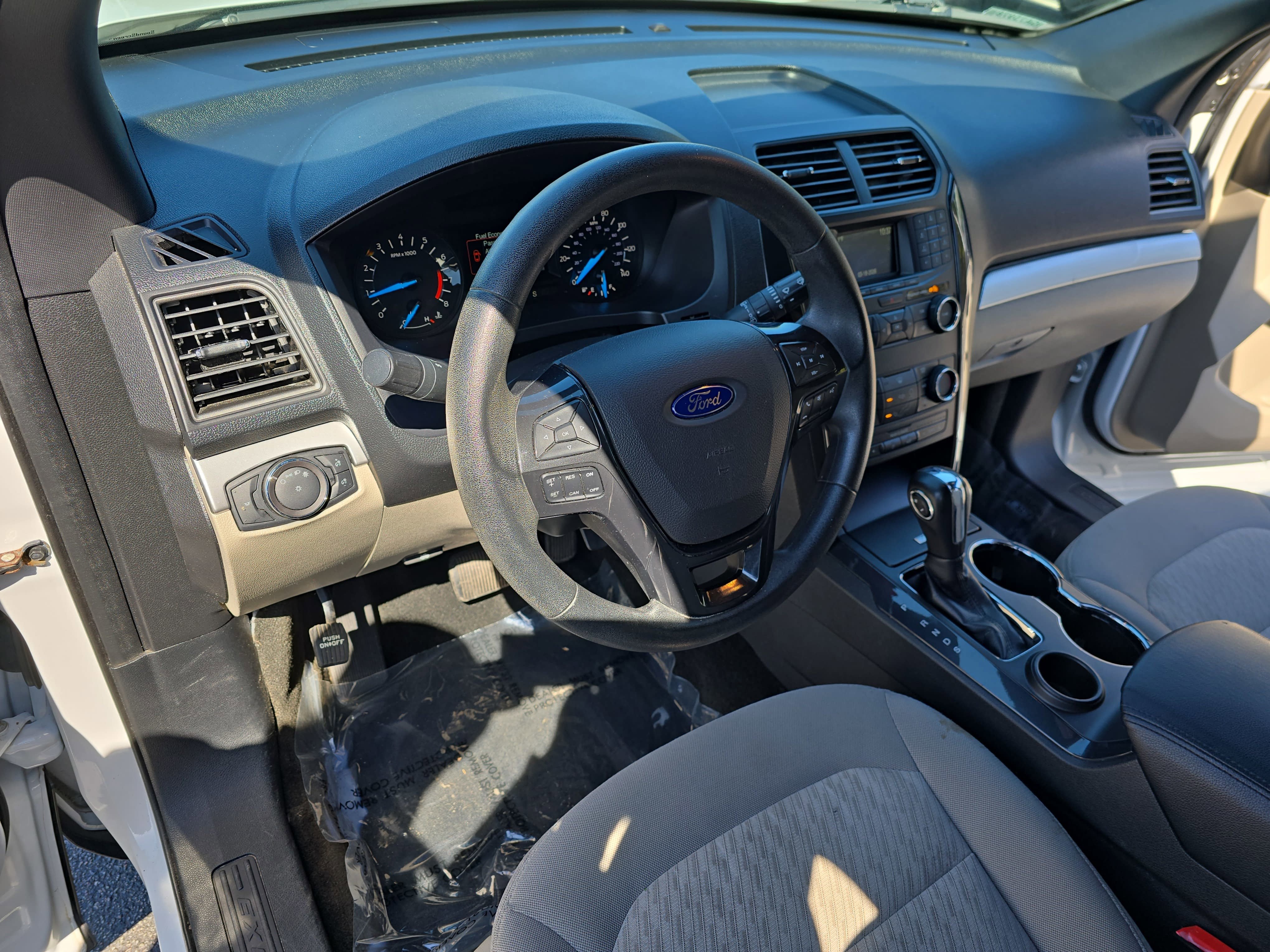 Used 2018 Ford Explorer FWD image 16