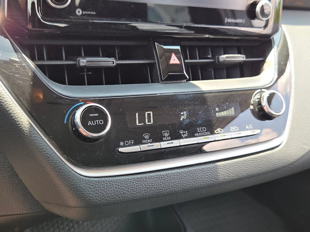 Used 2022 Toyota Corolla LE FWD image 20