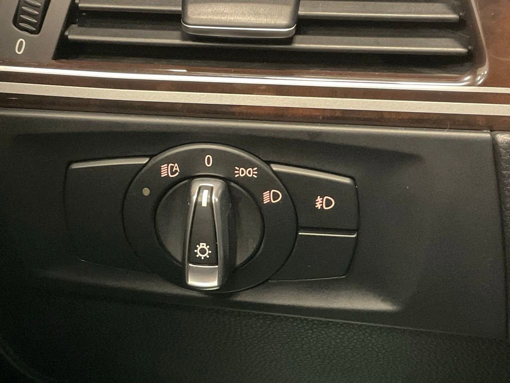 Used 2011 BMW 328i xDrive 328i xDrive image 15