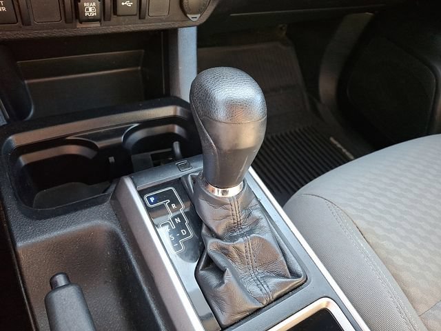 Certified 2020 Toyota Tacoma SR5 AWD/4WD image 18