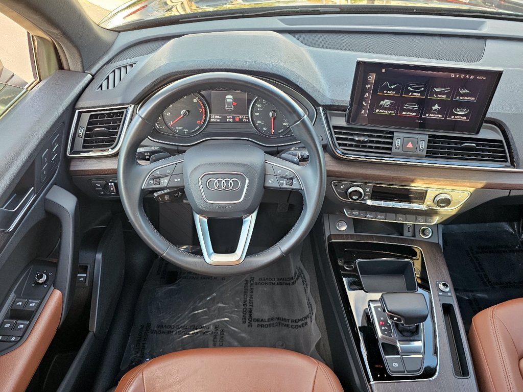 Used 2023 Audi Q5 2.0T Premium w/ Convenience Package AWD/4WD image 5