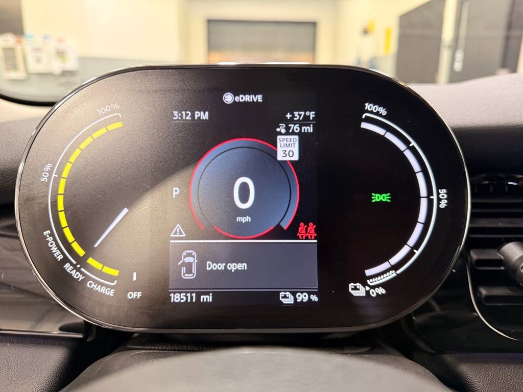 Certified 2022 MINI Cooper SE image 15