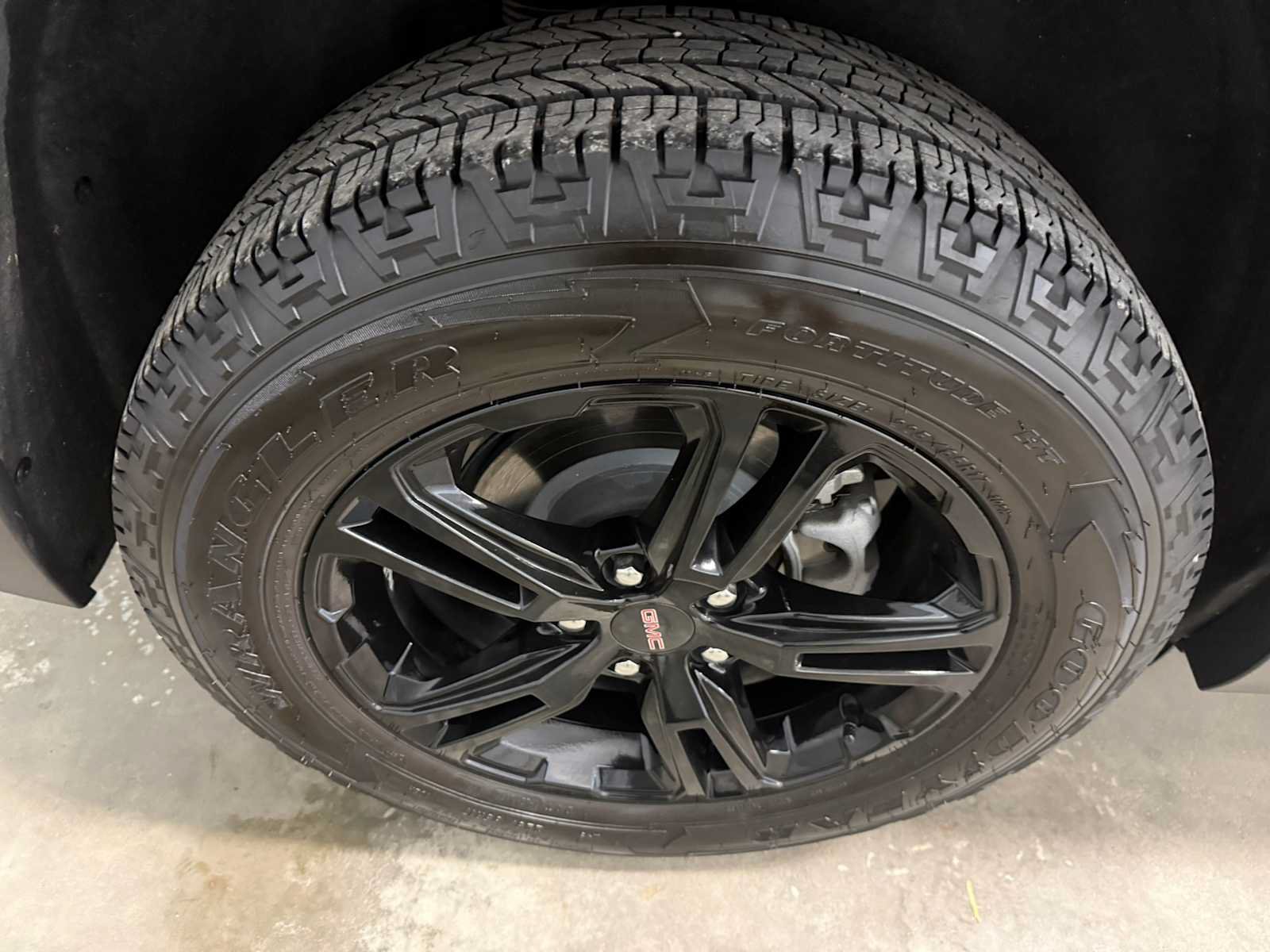 Used 2024 GMC Terrain AT4 w/ Tech Package AWD/4WD image 13