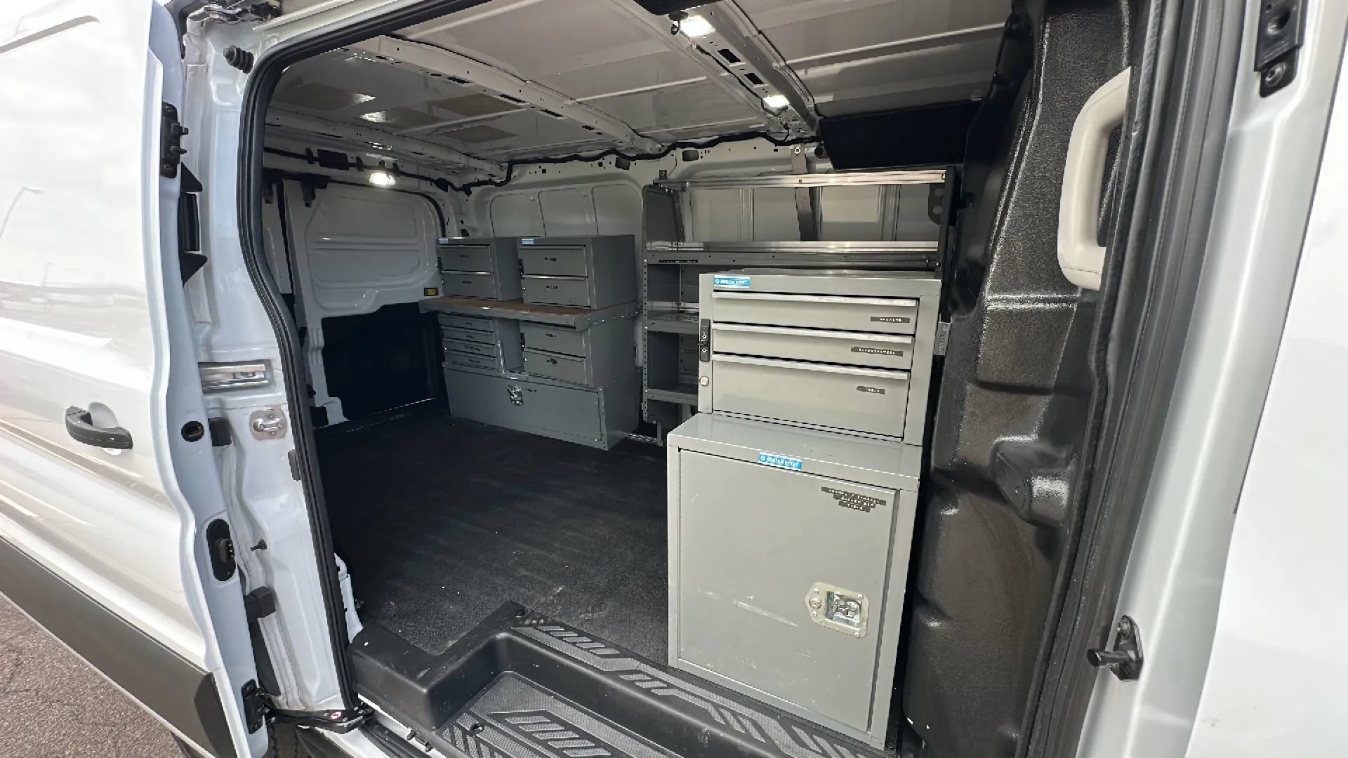 Used 2023 Ford Transit 250 Low Roof RWD image 9