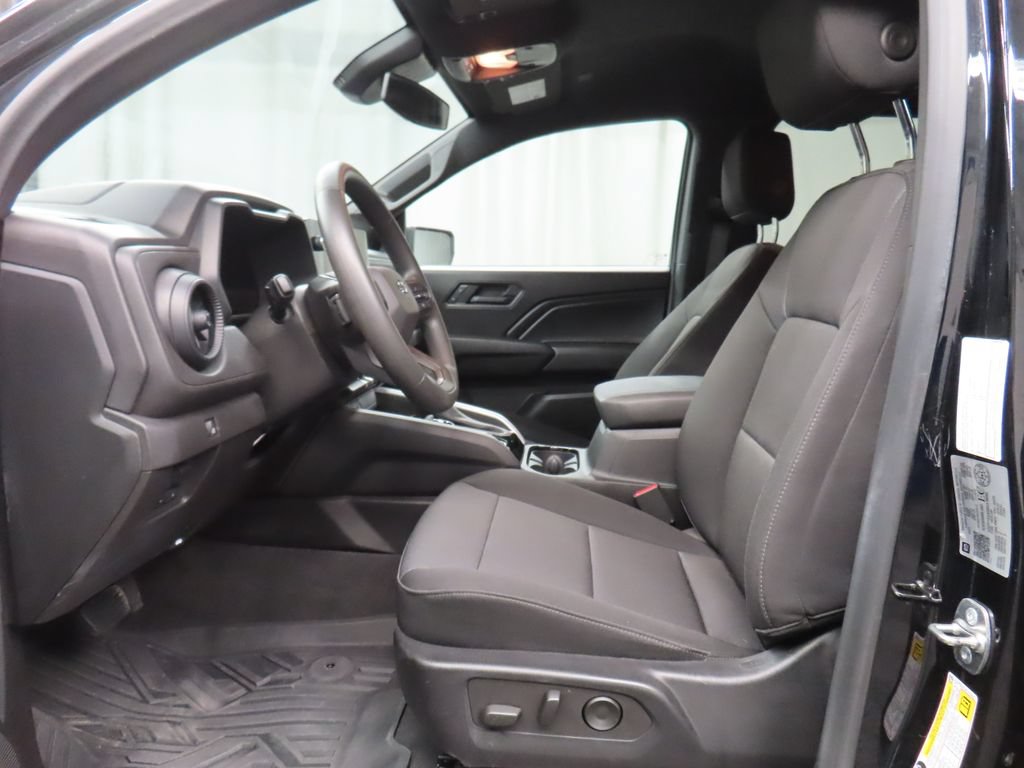 Used 2024 Chevrolet Colorado Trail Boss w/ Advanced Trailering Package AWD/4WD image 15