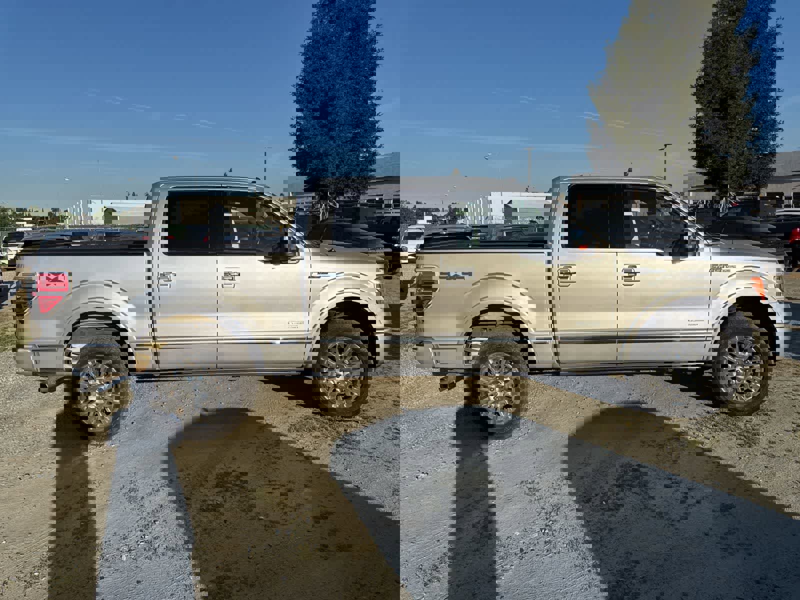 Used 2012 Ford F150 Platinum image 4