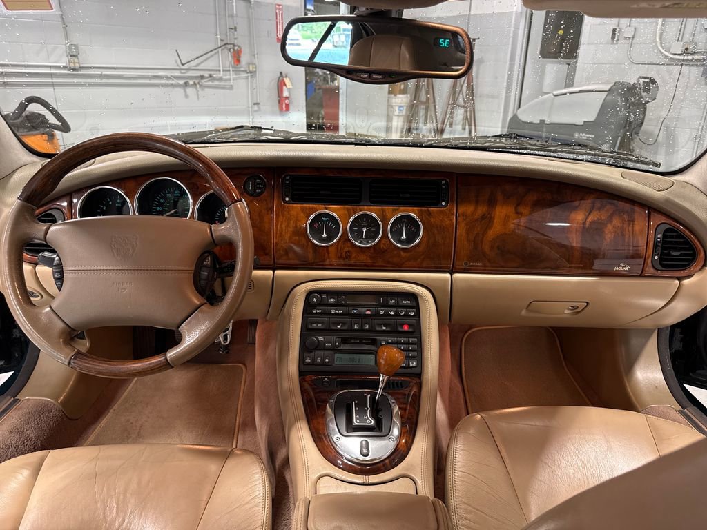 Used 2004 Jaguar XK8 Convertible RWD image 35