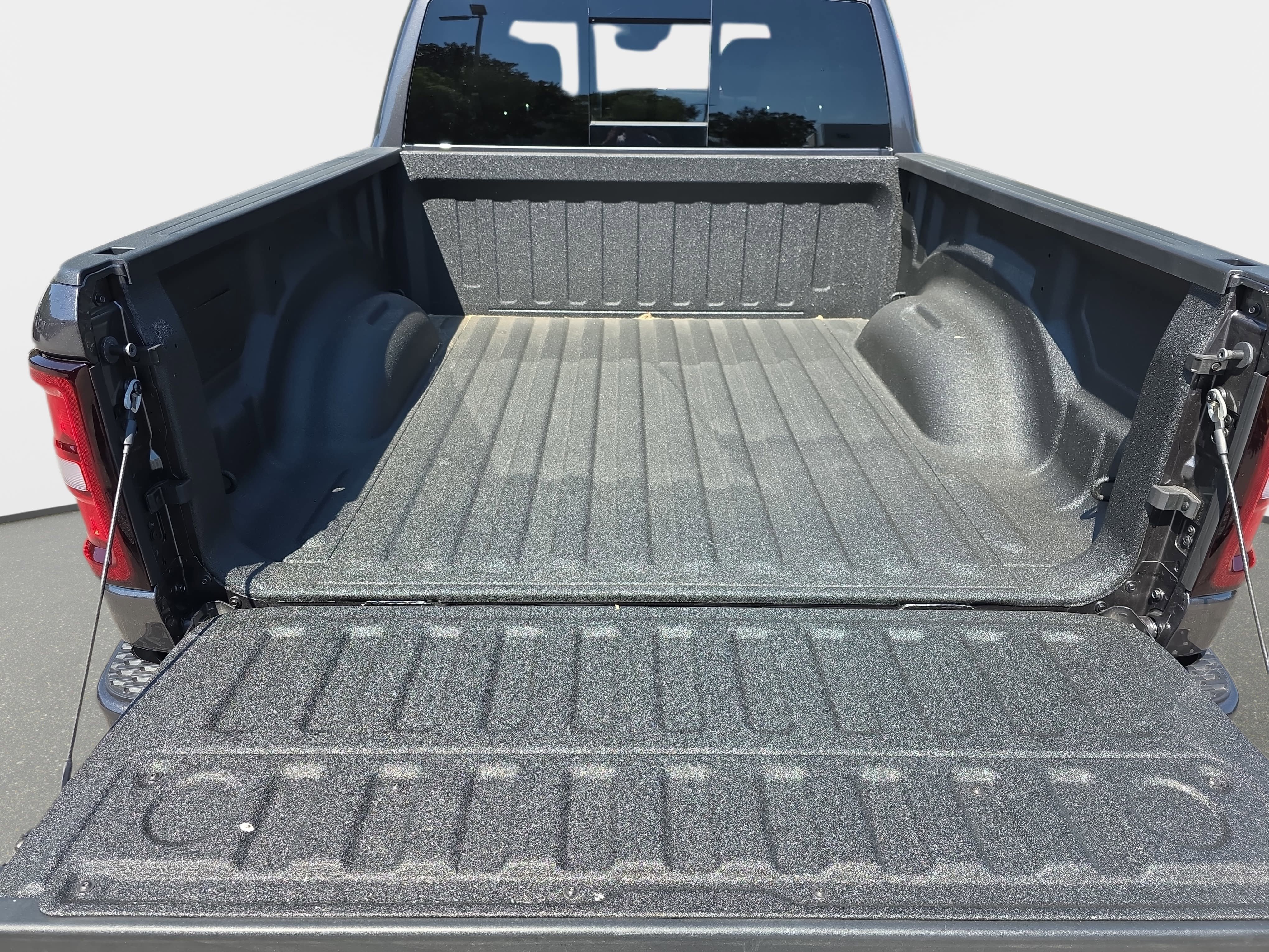 Used 2026 RAM 1500 Big Horn AWD/4WD image 10