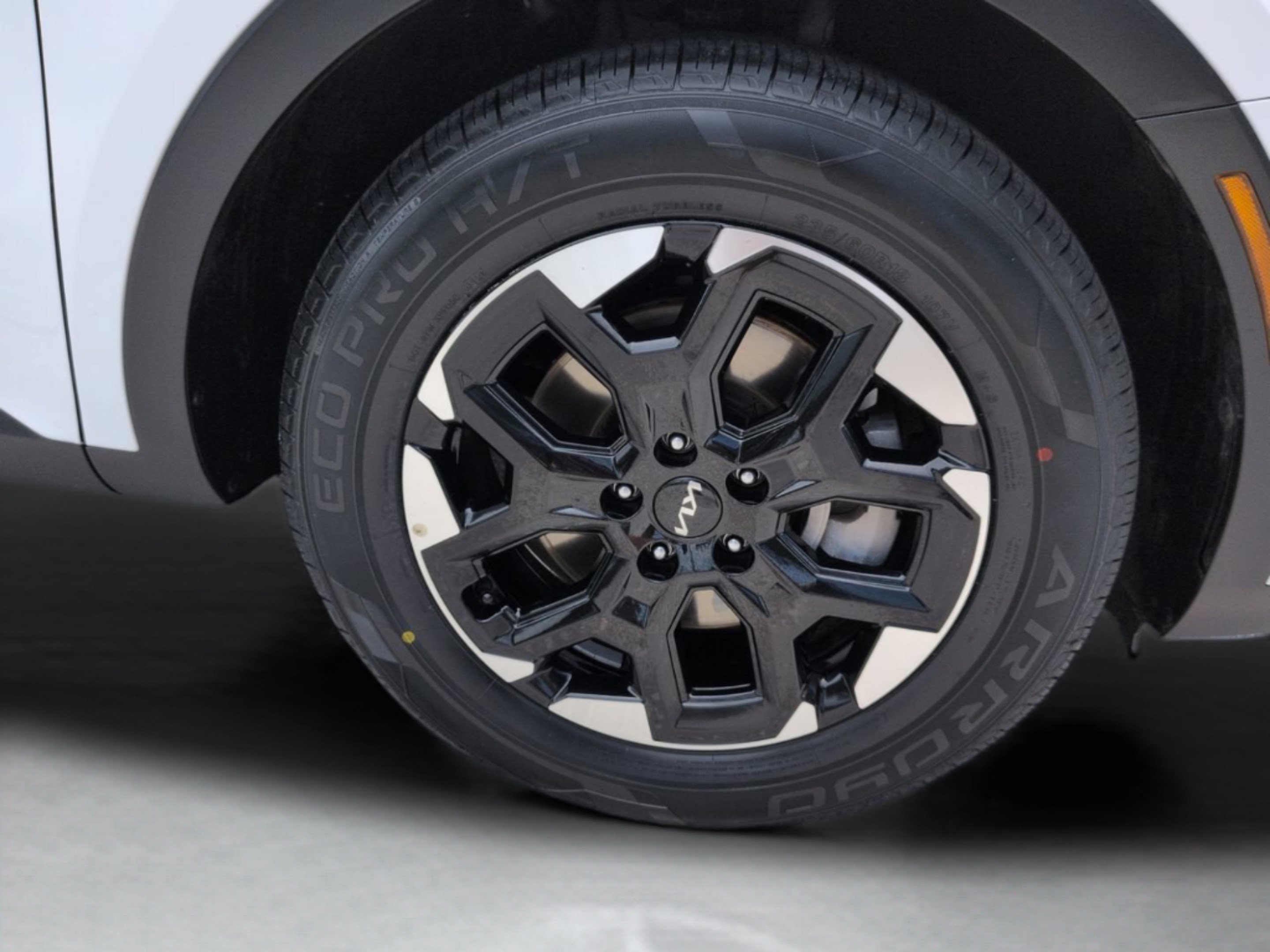 Certified 2026 Kia Sorento S FWD image 13