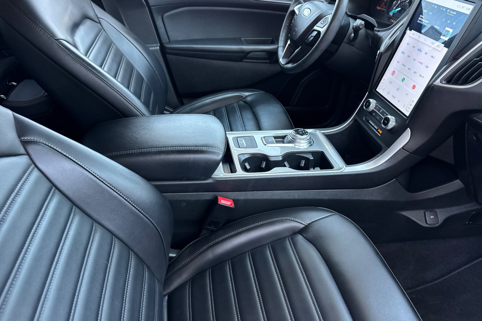 Certified 2024 Ford Edge SEL w/ Convenience Package AWD/4WD image 15