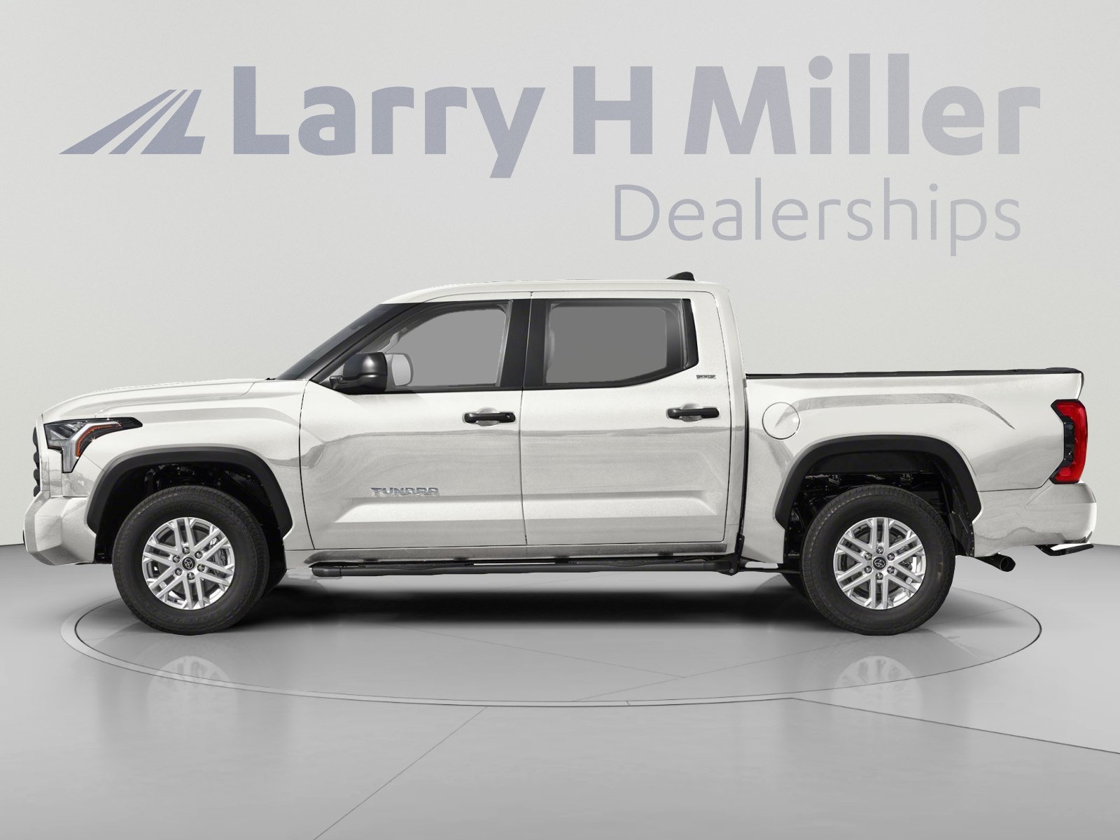 Used 2026 Toyota Tundra SR5 w/ SX Package RWD image 3