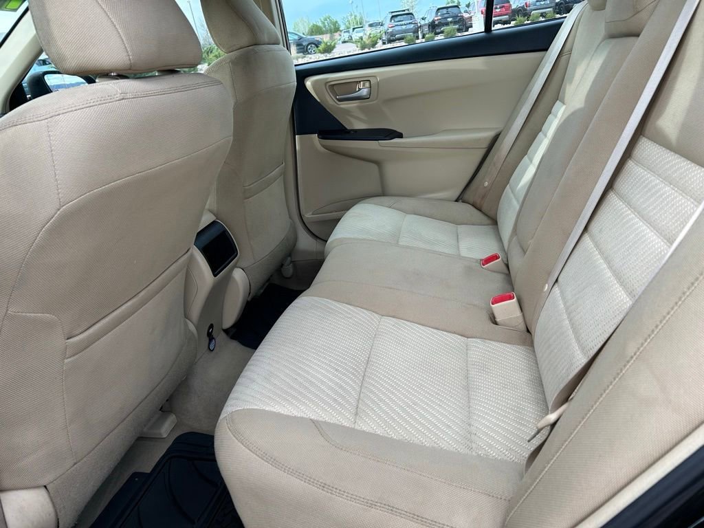 Used 2017 Toyota Camry LE FWD image 25