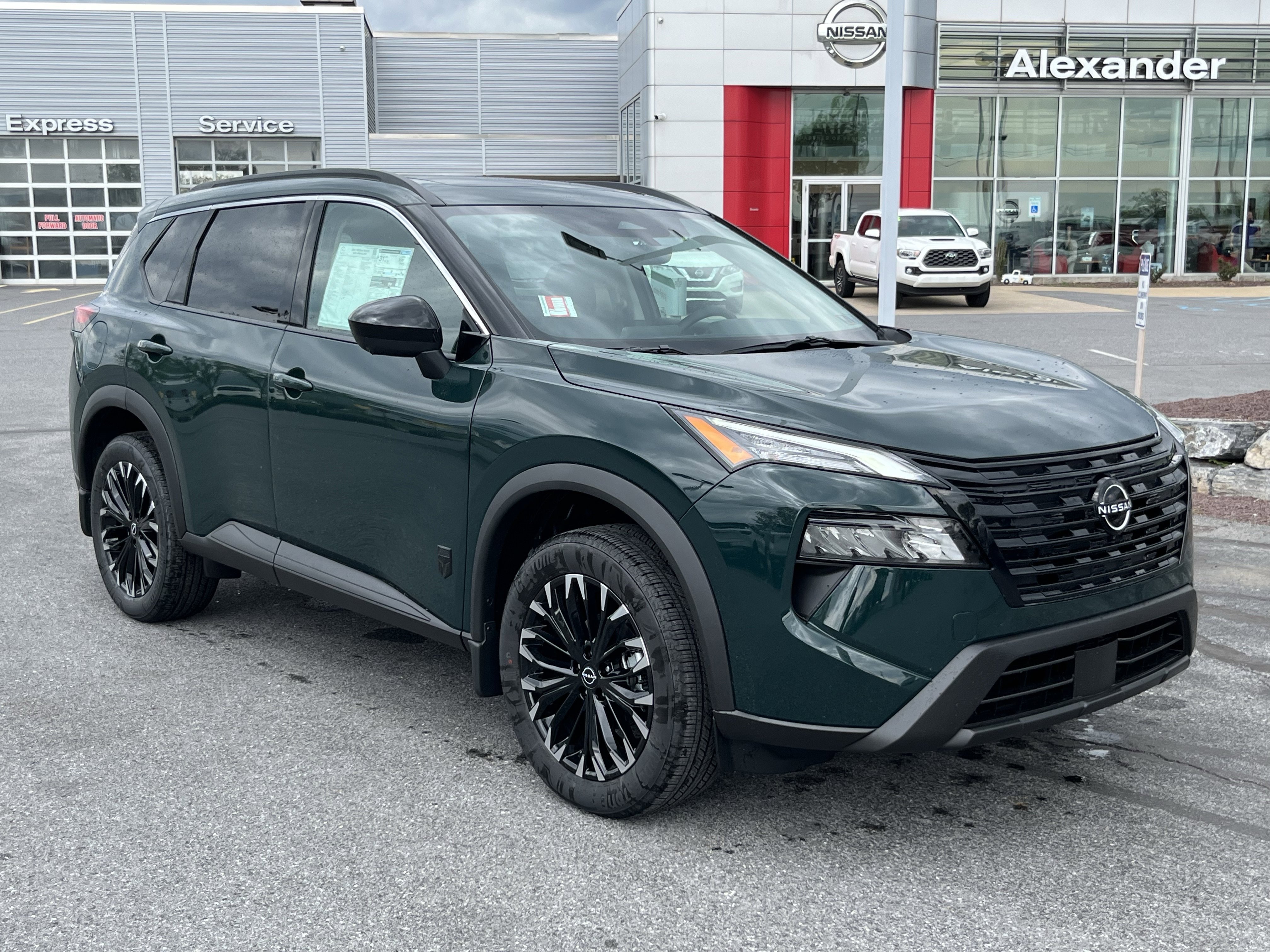 New 2026 Nissan Rogue SV