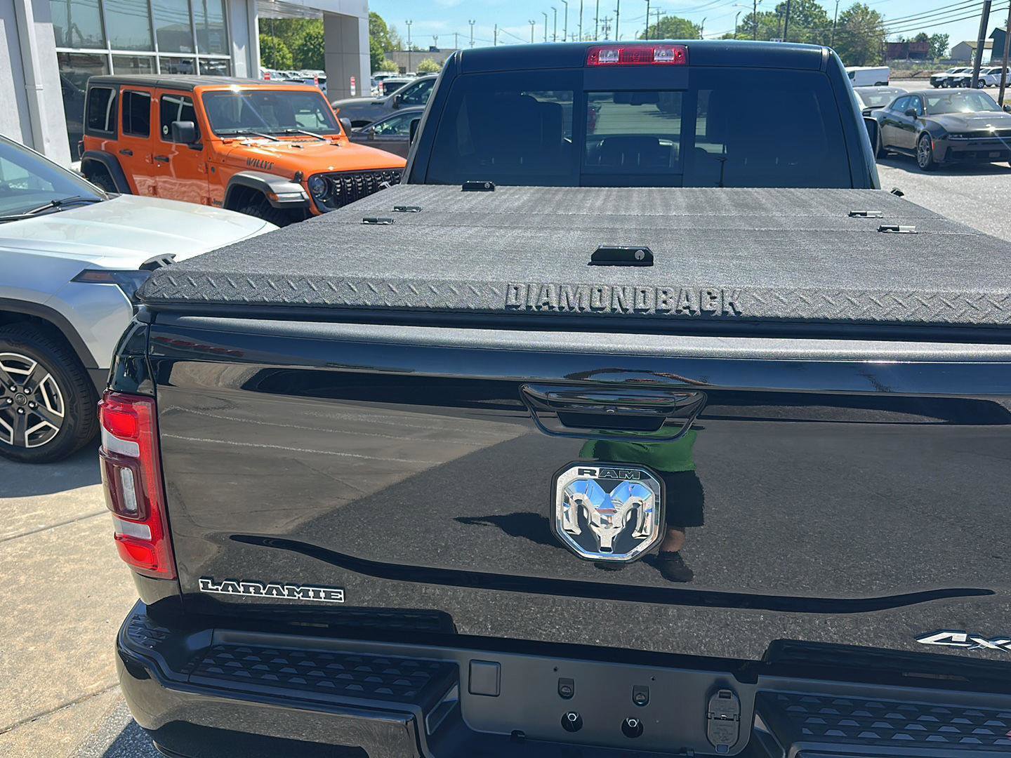 Used 2024 RAM 2500 Laramie w/ Sport Appearance Package image 14